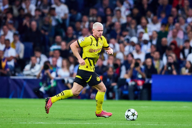 S赛官网-德天空：多特边卫莱尔森可能因伤缺席德甲首轮比赛