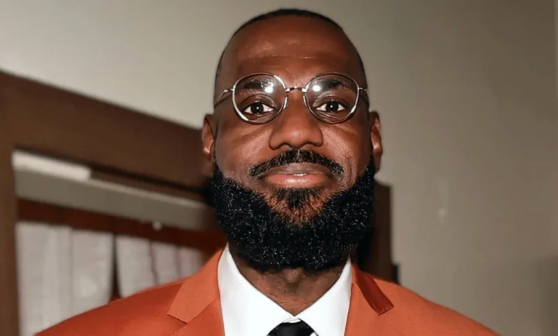 某高管：詹姆斯回骑士搞告别巡回赛很合理，他很在意叙事