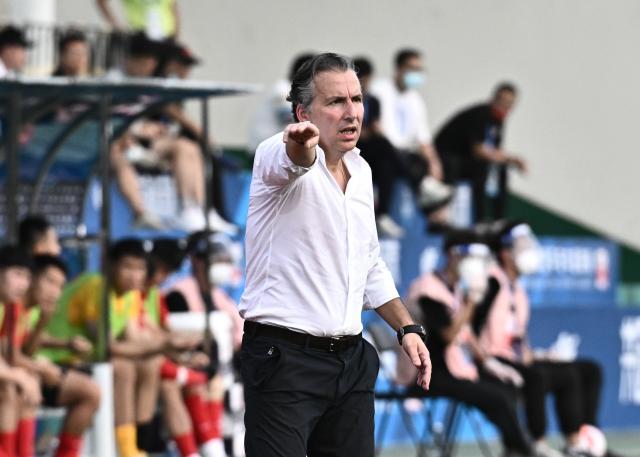 海港选帅全面提速：三选一只剩C计划 哈维尔最热门